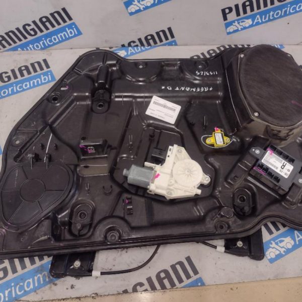 Alzavetro Anteriore Destro Fiat Freemont 2011 – 2020
