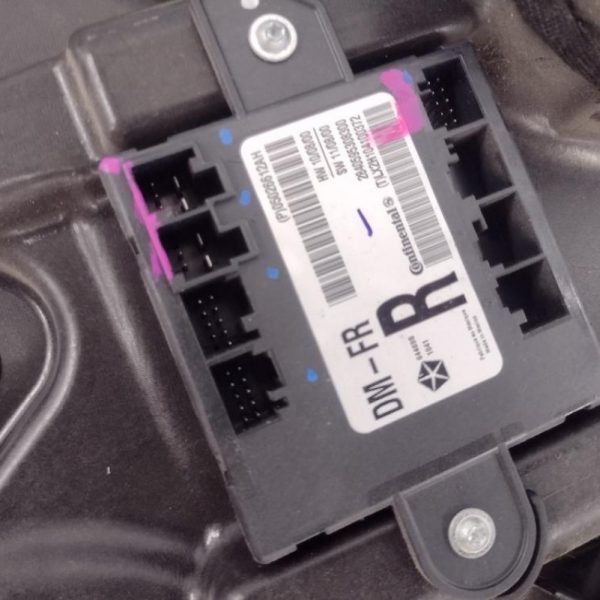 Alzavetro Anteriore Destro Fiat Freemont 2011 – 2020
