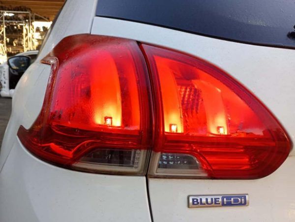 Peugeot 2008 Anno 2015 | Veicolo Intero | SOLO PER RICAMBI