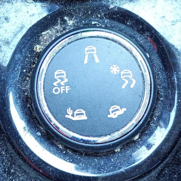 Peugeot 2008 Anno 2015 | Veicolo Intero | SOLO PER RICAMBI