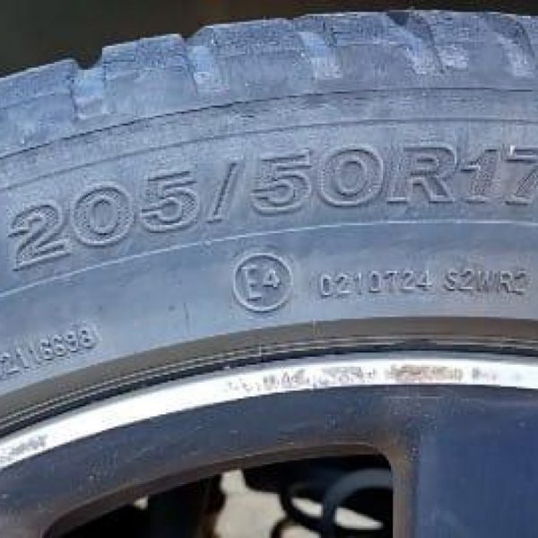 Peugeot 2008 Anno 2015 | Veicolo Intero | SOLO PER RICAMBI