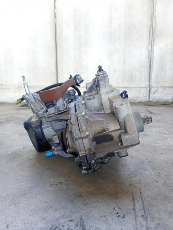 Cambio manuale 5 marce Dacia Sandero 1.2 16V 55 KW D4FF7 2008 – 2012
