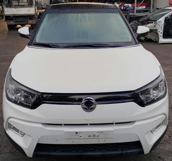 SsangYong Tivoli Anno 2015 | Veicolo Intero | SOLO PER RICAMBI