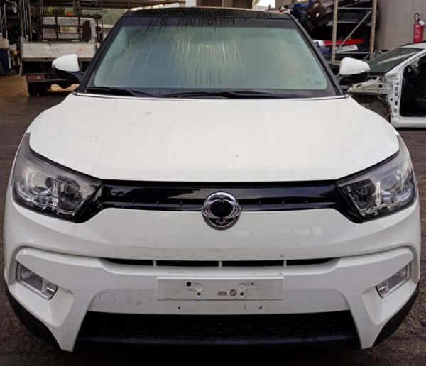 SsangYong Tivoli Anno 2015 | Veicolo Intero | SOLO PER RICAMBI