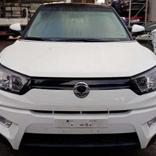 SsangYong Tivoli Anno 2015 | Veicolo Intero | SOLO PER RICAMBI