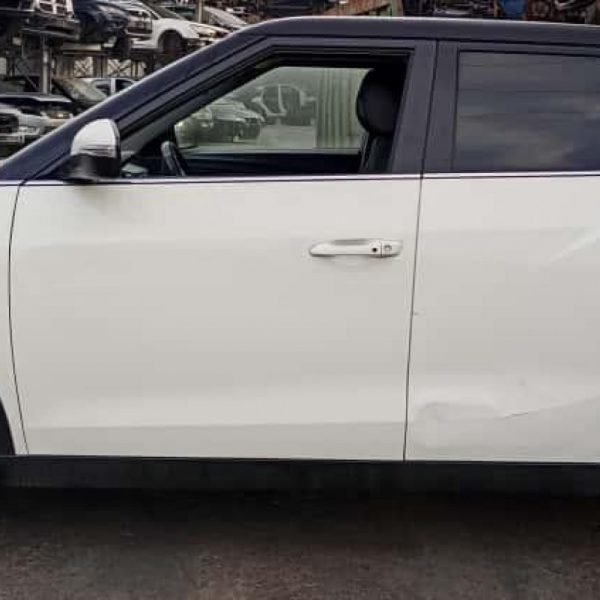 SsangYong Tivoli Anno 2015 | Veicolo Intero | SOLO PER RICAMBI