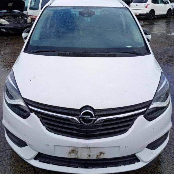 Opel Zafira C Restyling Anno 2016 | Veicolo Intero | SOLO PER RICAMBI