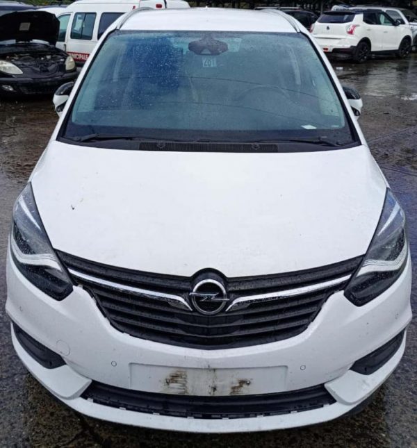 Opel Zafira C Restyling Anno 2016 | Veicolo Intero | SOLO PER RICAMBI