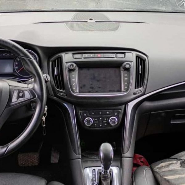 Opel Zafira C Restyling Anno 2016 | Veicolo Intero | SOLO PER RICAMBI