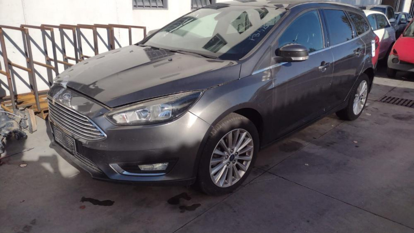 Ford Focus 2015 | Veicolo Intero | SOLO PER RICAMBI