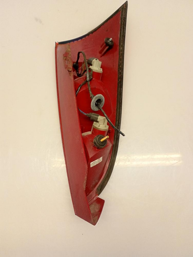 Faro / Fanale Posteriore Sinistro Ford Focus 1998 – 2005