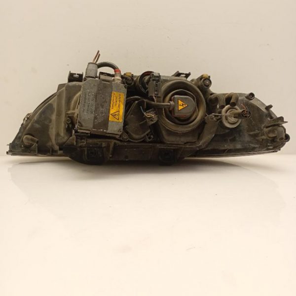 Faro / Fanale / Proiettore Anteriore Destro Xenon BMW Serie 5 SW E39 Restyling 2000 – 2004