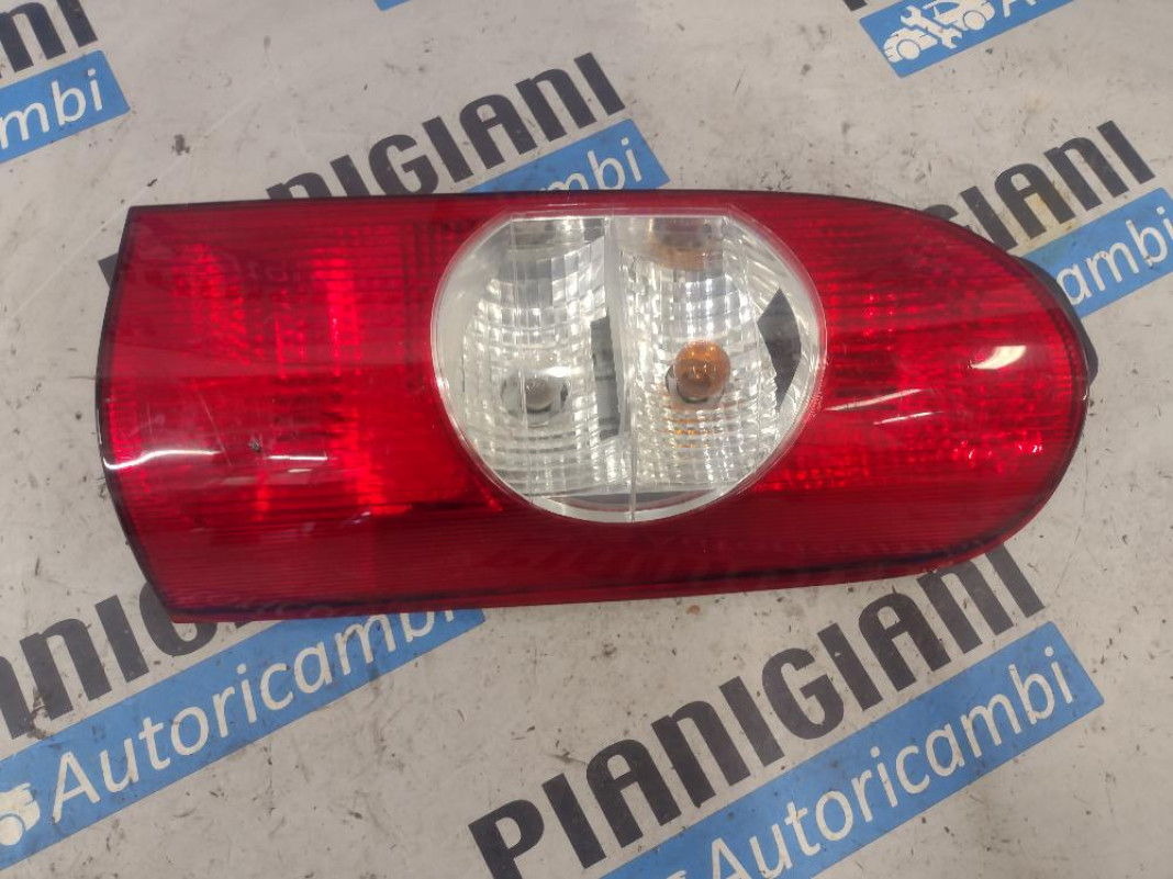 Faro Posteriore Destro Renault Master 2010