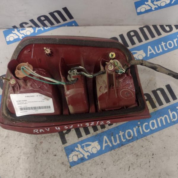 Faro Posteriore Sinistro Toyota Rav4 2003 – 2006