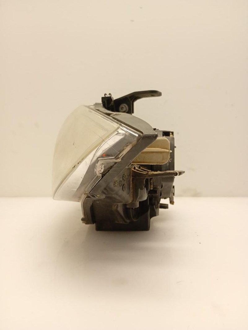 Faro / Fanale / Proiettore Anteriore Sinistro Lenticolare (non originale) BMW Serie 1 2004 – 2012