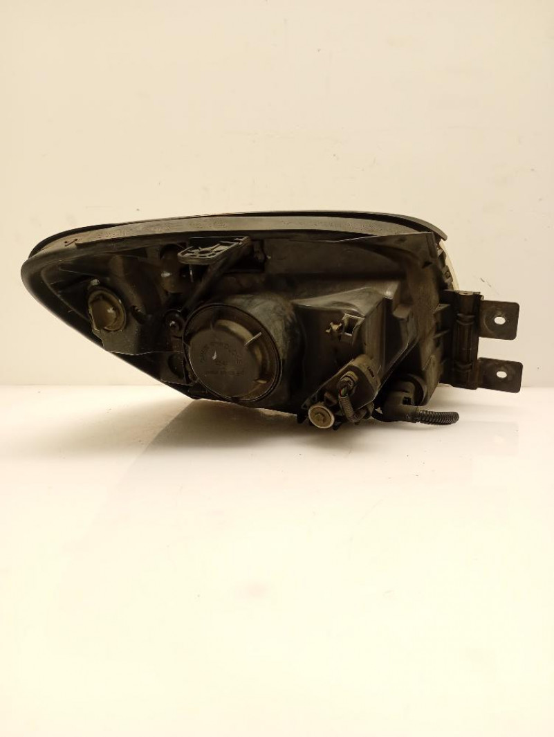 Faro / Fanale / Proiettore Anteriore sinistro Kia Sportage 2008 – 2010