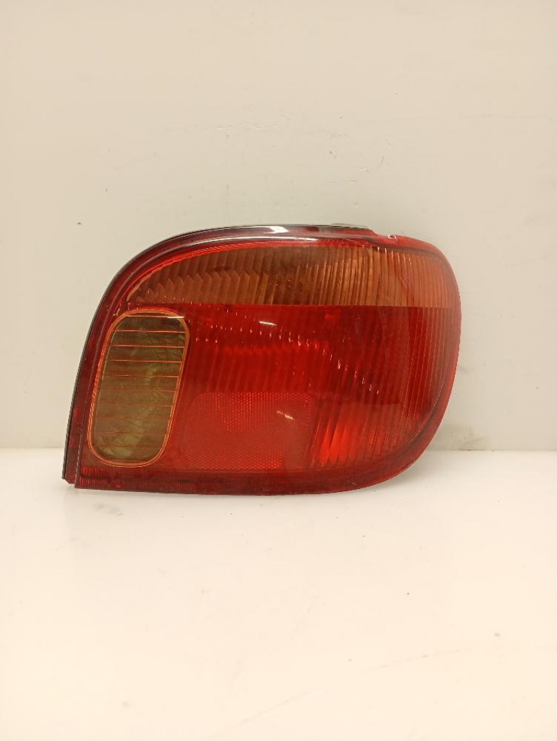 Faro / Fanale Posteriore Destro Toyota Yaris 2003 – 2005