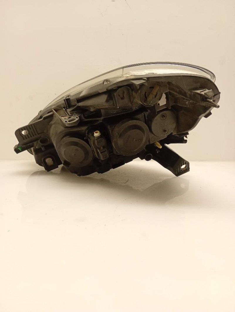 Faro / Fanale / Proiettore Anteriore destro Renault Clio 2009 – 2012