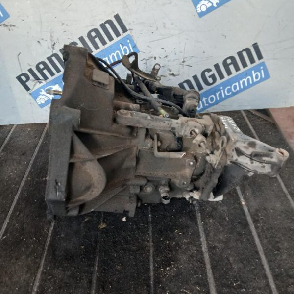 Cambio Fiat Punto 176A3000
