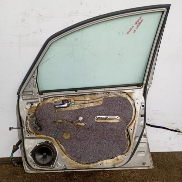 Porta / Portiera Anteriore Destra Toyota Corolla Verso 5p 2002 – 2004