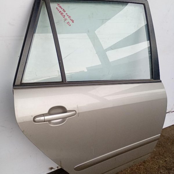 Porta / Portiera Posteriore Destra Toyota Corolla Verso 5p 2002 – 2004