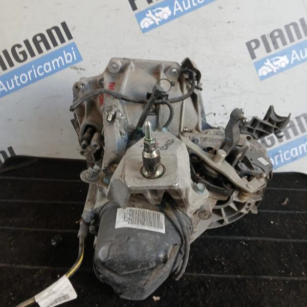 Cambio Nissan Micra B4D