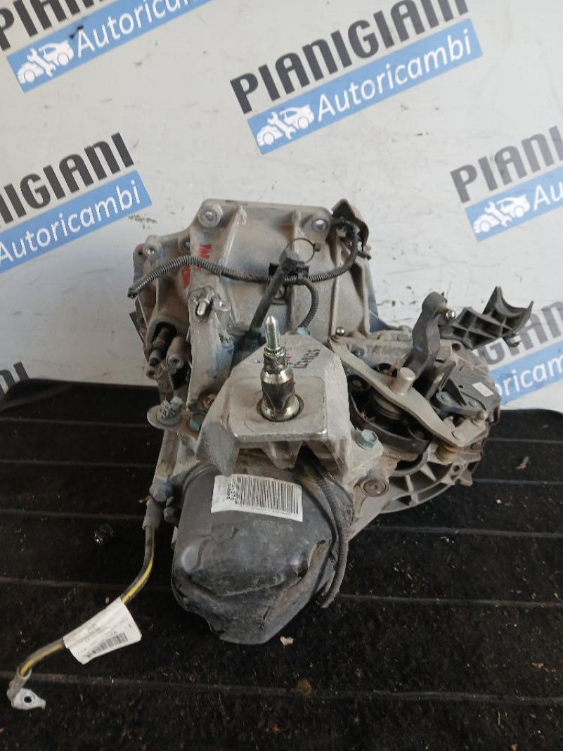 Cambio Nissan Micra B4D