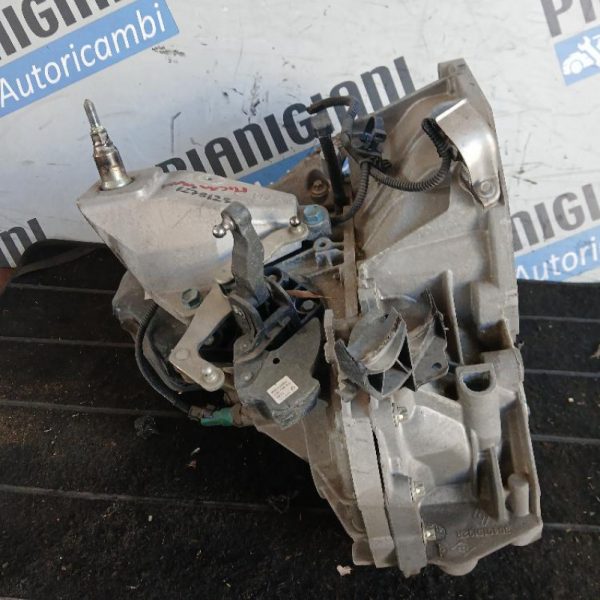 Cambio Nissan Micra B4D