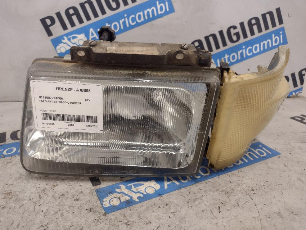 Faro / Fanale / Proiettore Piaggio Porter Sinistro 2008