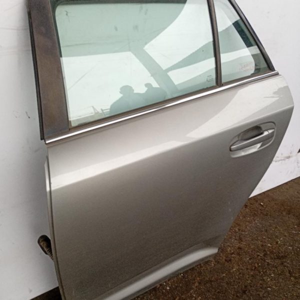 Porta / Portiera Posteriore Sinistra Toyota Avensis 2009 – 2011