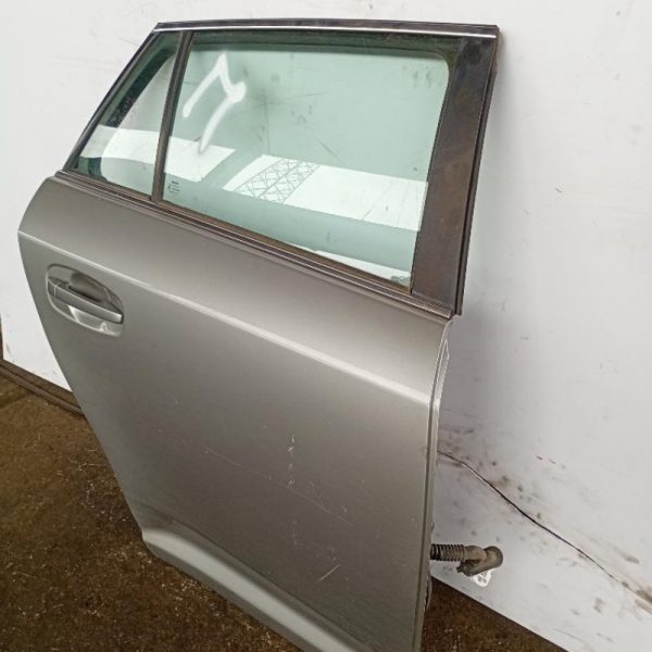 Porta / Portiera Posteriore Destra Toyota Avensis 2009 – 2011