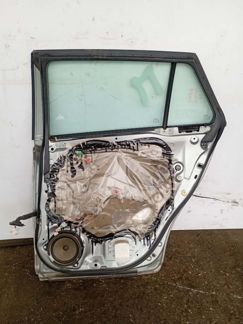 Porta / Portiera Posteriore Destra Toyota Avensis 2009 – 2011