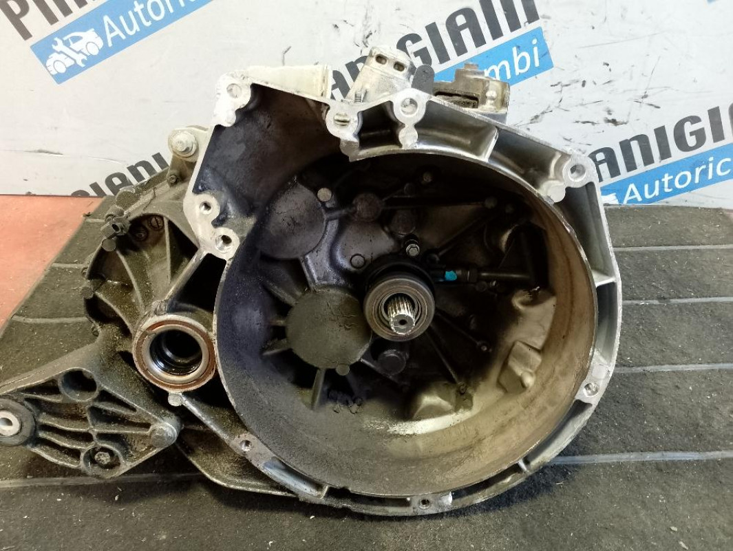 Cambio Ford Transit Connect XWGA 177.000 Km 6 Marce