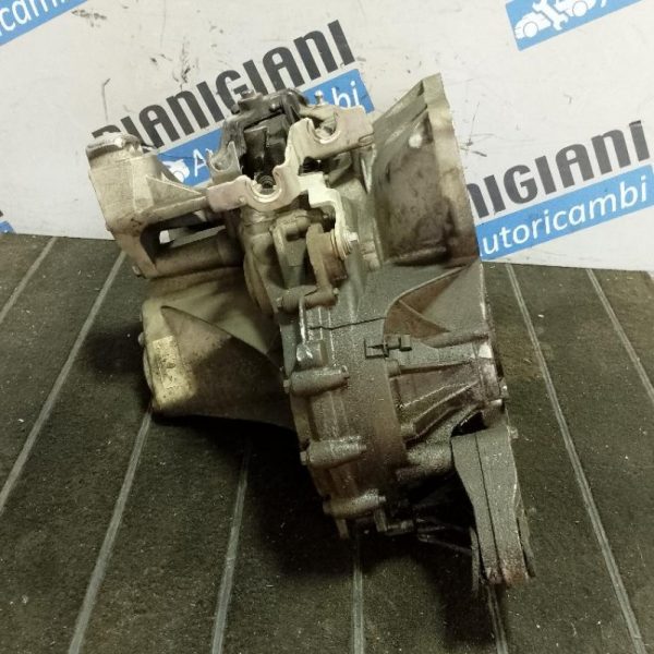 Cambio Ford Transit Connect XWGA 177.000 Km 6 Marce