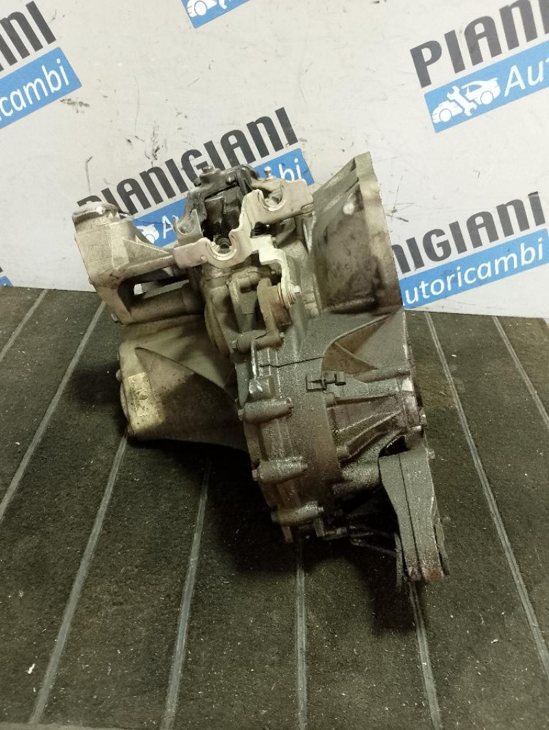 Cambio Ford Transit Connect XWGA 177.000 Km 6 Marce