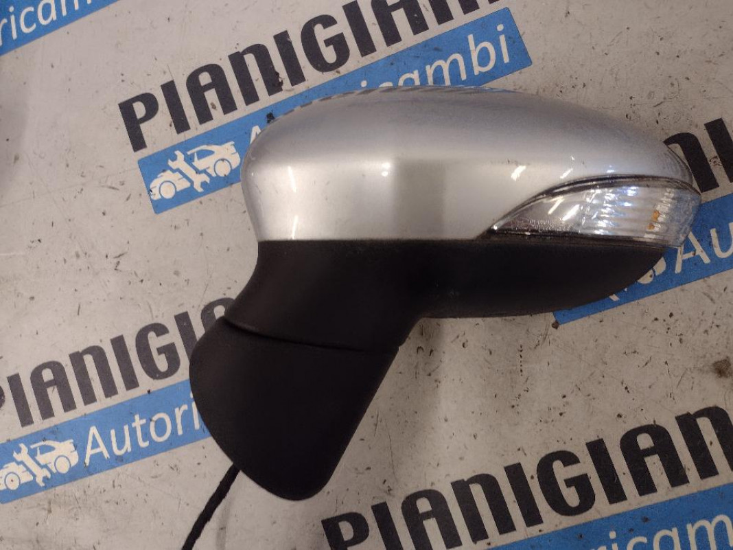 Specchietto / Retrovisore Sinistro Ford Fiesta 2010