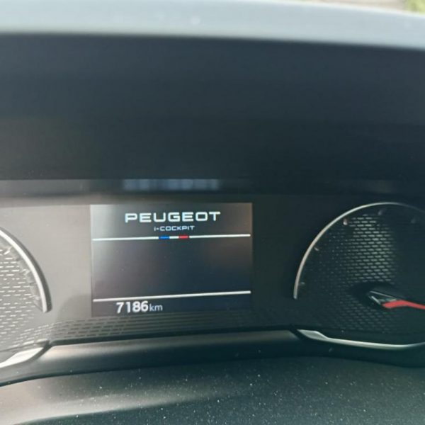 Peugeot 208 STYLE Anno 2024 | Veicolo Intero | SOLO PER RICAMBI