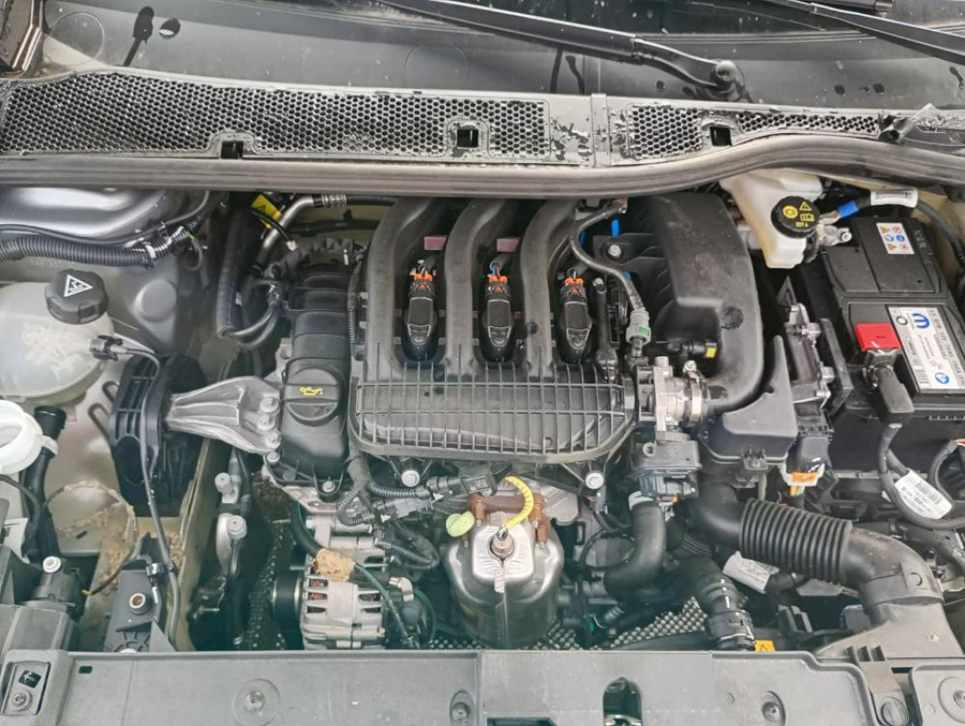 Peugeot 208 STYLE Anno 2024 | Veicolo Intero | SOLO PER RICAMBI