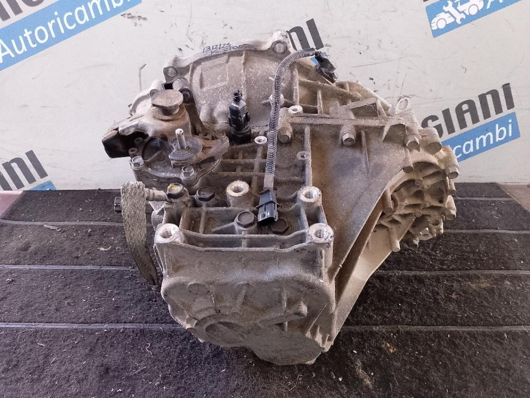 Cambio Kia Sportage D4FD 6 Marce