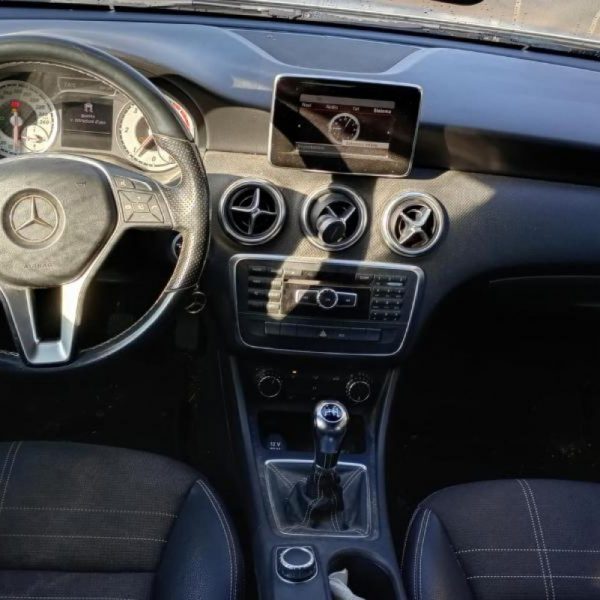 Mercedes Classe A W176 Anno 2013 | Veicolo Intero | SOLO PER RICAMBI