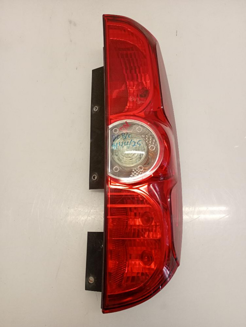 Faro / Fanale Posteriore Destro Fiat Doblò 2009 – 2015
