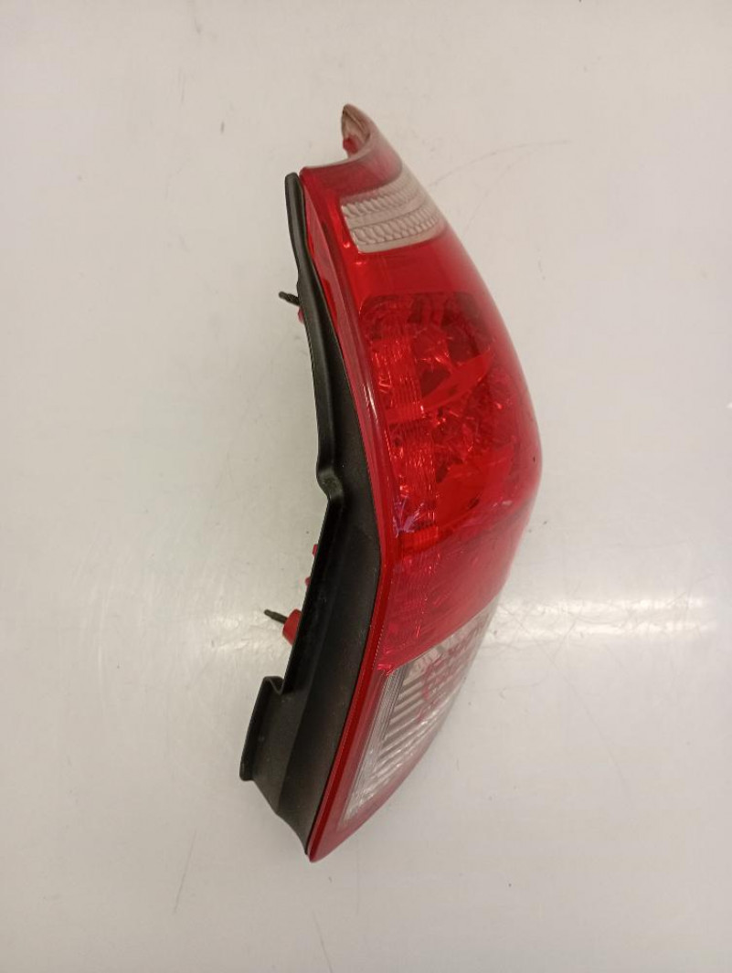 Faro / Fanale Posteriore Destro Toyota RAV4 3a Serie 5p 2005 – 2010
