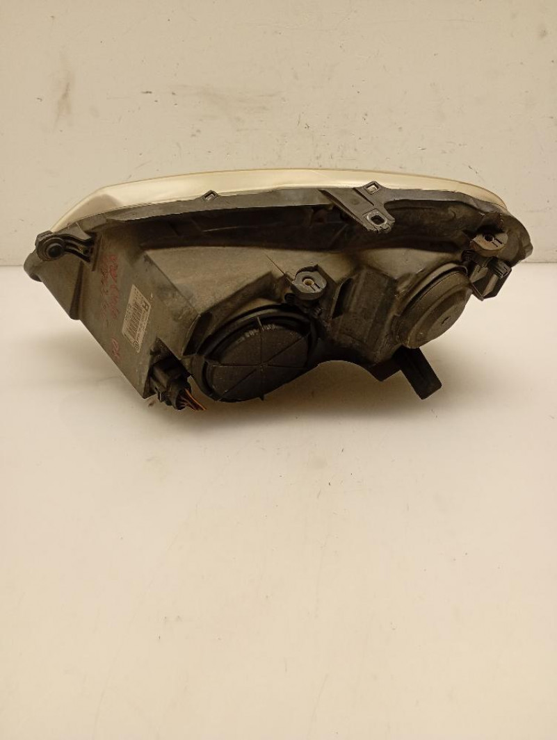 Faro / Proiettore / Fanale Anteriore Destro Volkswagen Polo 9N Restyling 2005 – 2009