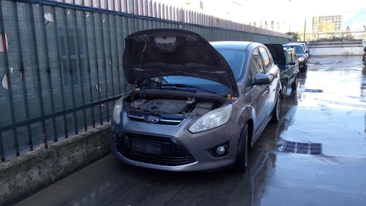 Ford C-Max 2012 VEICOLO INTERO SOLO PER RICAMBI