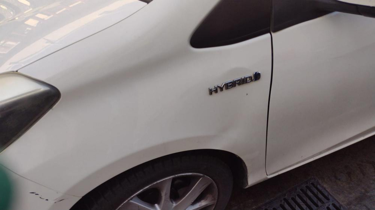 Toyota Yaris Hybrid 2012 VEICOLO INTERO PER RICAMBI