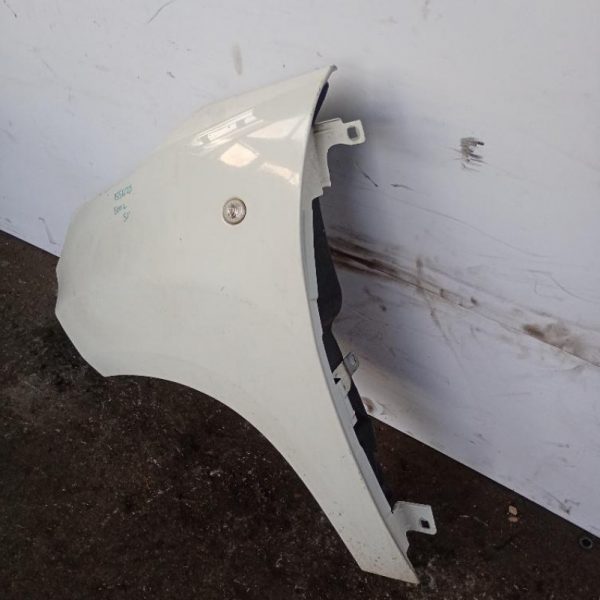 Parafango Anteriore Sinistro Fiat 500L 2012 – 2020