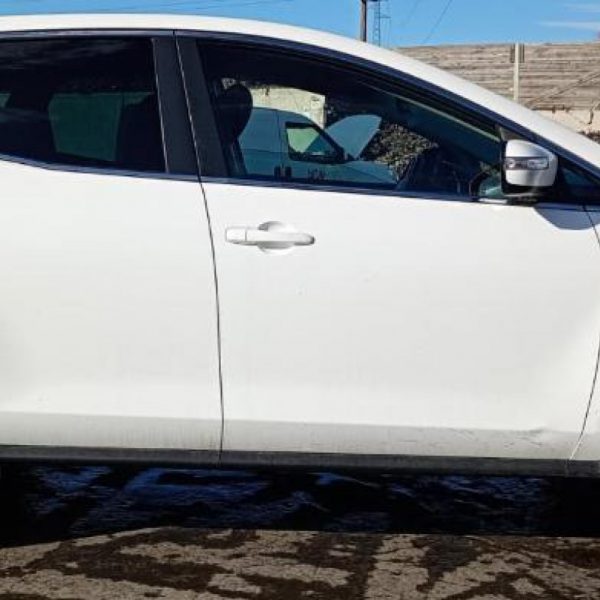 Mazda CX7 Anno 2010 | Veicolo Intero | SOLO PER RICAMBI