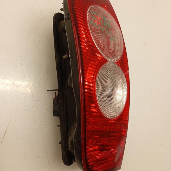 Faro / Fanale Posteriore Sinistro Nissan Micra K12 2007 – 2010