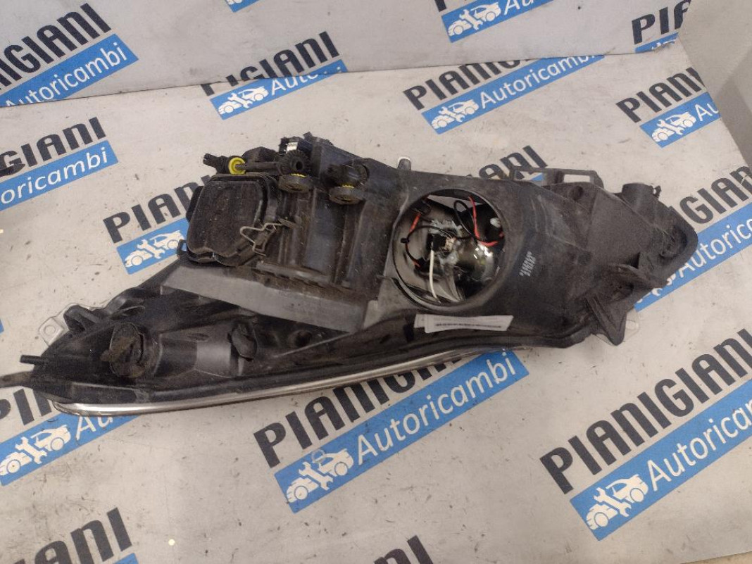 Proiettore / Faro Anteriore Destro Opel Corsa D 2007