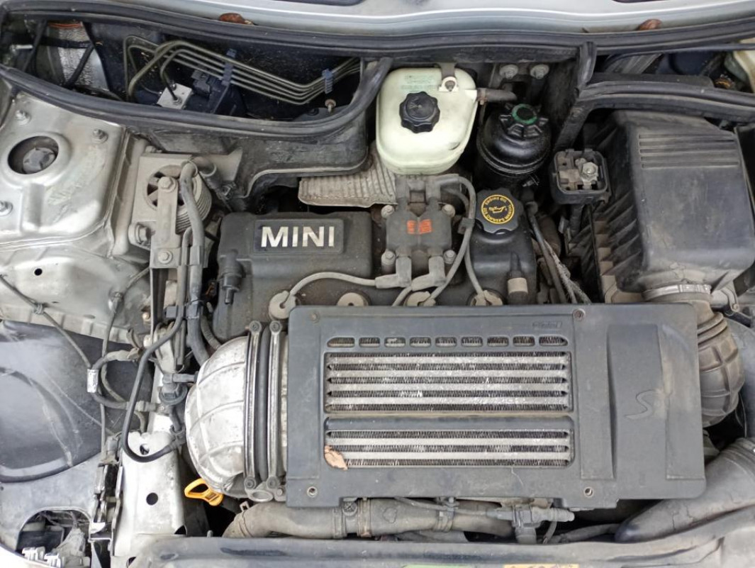 Mini Cooper S R50/53 Anno 2002 | Veicolo Intero | SOLO PER RICAMBI